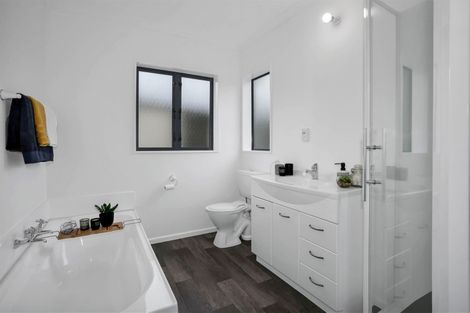 Photo of property in 43b Apple Terrace, Ranui, Porirua, 5024