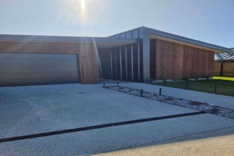 Photo of property in 13 Campbell Road, Wanaka, 9305