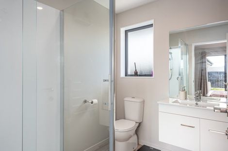 Photo of property in 160 Shillingford Boulevard, Rolleston, 7615