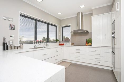 Photo of property in 41 Arcadia Place, Seaward Bush, Invercargill, 9812