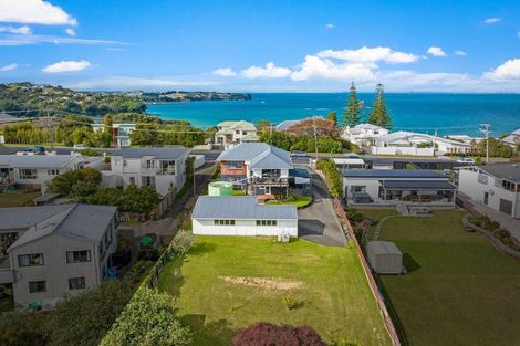 Photo of property in 1006 Whangaparaoa Road, Tindalls Beach, Whangaparaoa, 0930