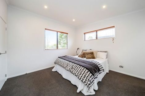 Photo of property in 2/28 Bayly Road, Moturoa, New Plymouth, 4310