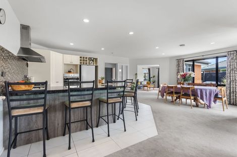 Photo of property in 43 Broadhaven Avenue, Parklands, Christchurch, 8083