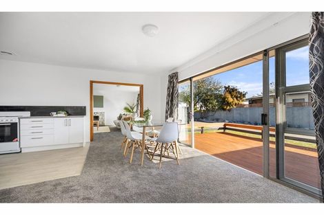 Photo of property in 8 Petries Road, Woodend, 7610