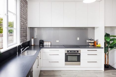 Photo of property in 29 Rongopai Street, Palmerston North, 4414