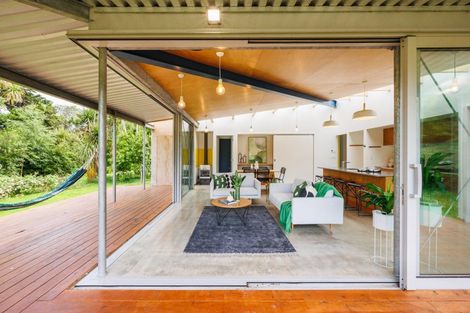 Photo of property in 849b Makerua Road, Tokomaru, Palmerston North, 4474