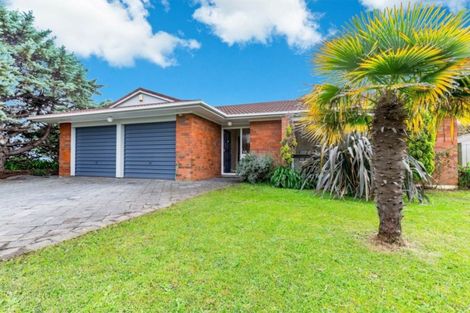 Photo of property in 31 Orangewood Drive, Northpark, Auckland, 2013