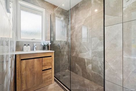 Photo of property in 36 Flaxdale Street, Birkdale, Auckland, 0626