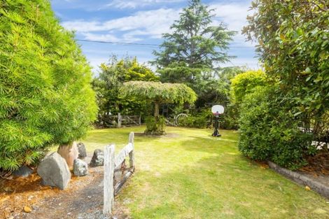 Photo of property in 210 Plateau Road, Te Marua, Upper Hutt, 5018