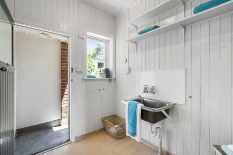 Photo of property in 9c Kerr Street, Devonport, Auckland, 0624