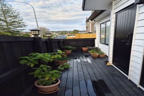 Photo of property in 29a Fruitvale Road, New Lynn, Auckland, 0600