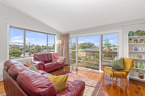 Photo of property in 2 Merchant Avenue, Te Atatu South, Auckland, 0610