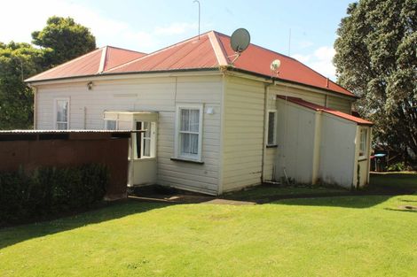 Photo of property in 33 Mount Albert Road, Mount Albert, Auckland, 1025