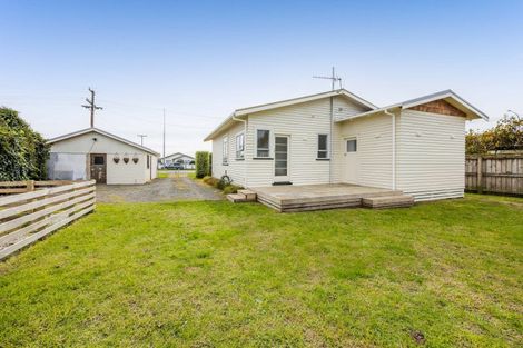 Photo of property in 21 High Street West, Waitara, 4320