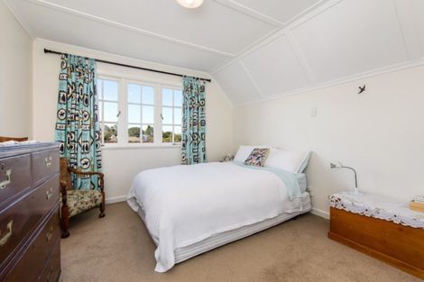 Photo of property in 14 Korau Road, Greenlane, Auckland, 1051