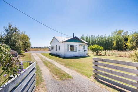Photo of property in 922 Tennent Drive, Linton, Palmerston North, 4472