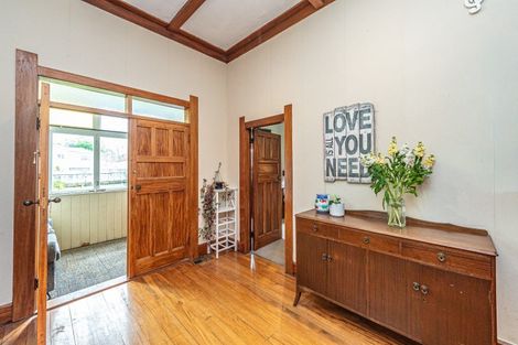 Photo of property in 2 Gonville Avenue, Gonville, Whanganui, 4501