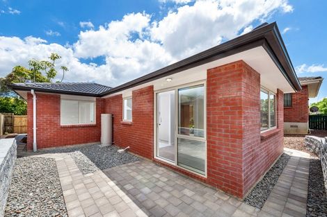 Photo of property in 65 Kurnell Drive, Botany Downs, Auckland, 2010