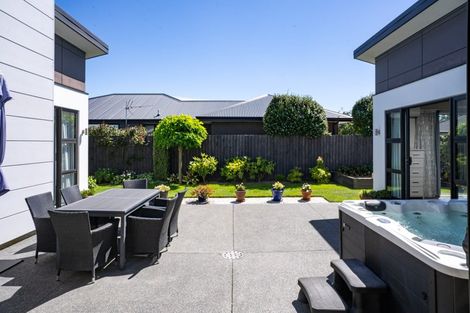 Photo of property in 1 Bargrove Close, Halswell, Christchurch, 8025