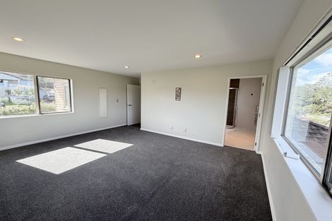 Photo of property in 76 Laurel Oak Drive, Schnapper Rock, Auckland, 0632