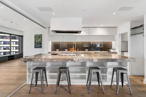 Photo of property in 9d/2 Saint Martins Lane, Grafton, Auckland, 1010