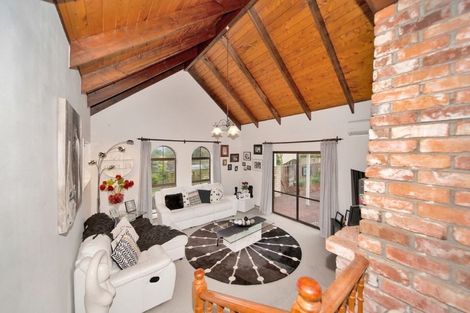 Photo of property in 288e Mangorei Road, Merrilands, New Plymouth, 4312