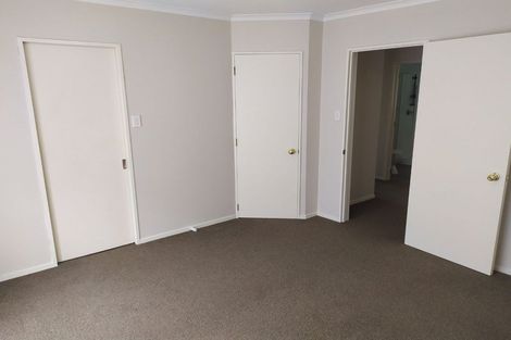 Photo of property in 9 Ryehill Close, New Lynn, Auckland, 0600