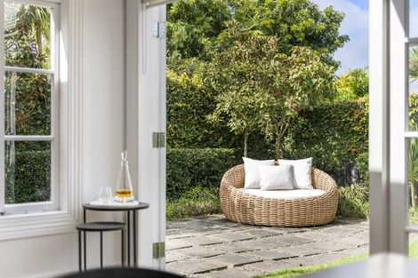 Photo of property in 35 St Marys Road, Saint Marys Bay, Auckland, 1011