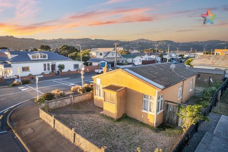 Photo of property in 217 The Esplanade, Petone, Lower Hutt, 5012