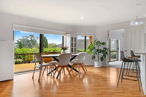 Photo of property in 9 Fleetwood Drive, Henderson, Auckland, 0612