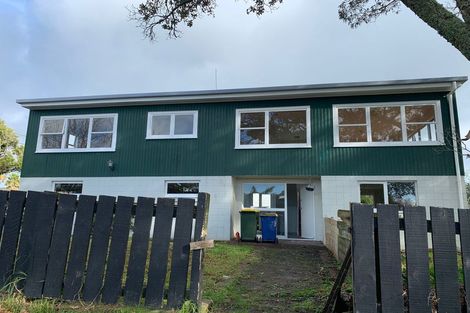 Photo of property in 36 Royal Road, Massey, Auckland, 0614