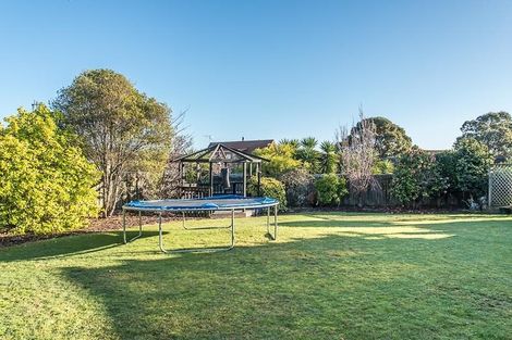 Photo of property in 5 Chilton Drive, Paraparaumu, 5032