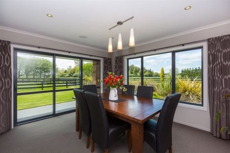 Photo of property in 225a Kairau Road, Brixton, New Plymouth, 4373