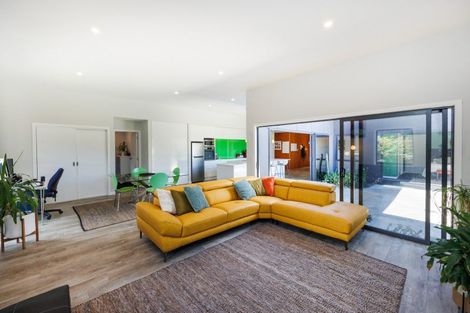 Photo of property in 300 Cambridge Avenue, Ashhurst, 4810