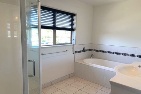 Photo of property in 198 Springfield Road, St Albans, Christchurch, 8014