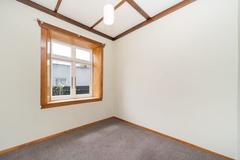 Photo of property in 43 Lyndhurst Street, Takaro, Palmerston North, 4412