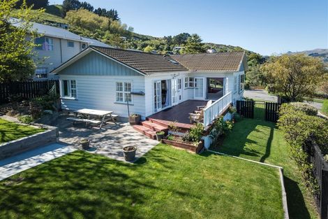 Photo of property in 10 Harbour View Terrace, Cass Bay, Lyttelton, 8082