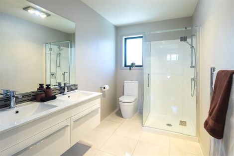 Photo of property in 32 Sequoia Way, Rangiora, 7400