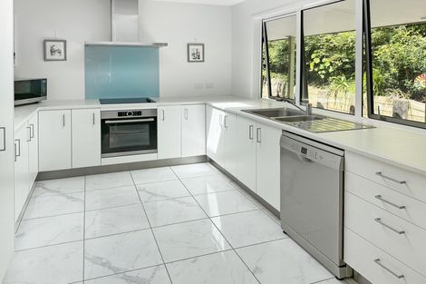 Photo of property in 14 Mandeno Drive, Kerikeri, 0230