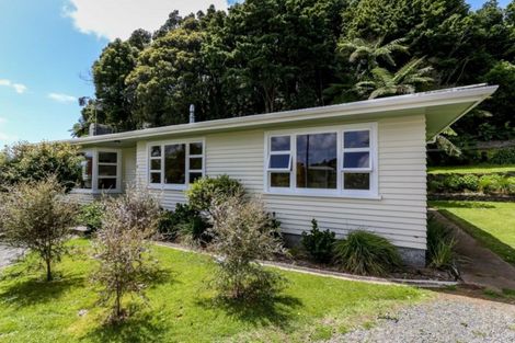 Photo of property in 27a Awanui Street, Merrilands, New Plymouth, 4312