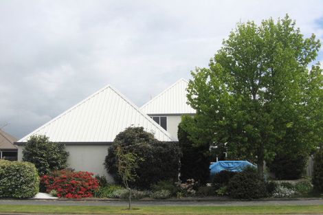 Photo of property in 15 Clotilda Place, Bishopdale, Christchurch, 8053