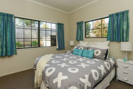 Photo of property in 14 Kingsgate Lane, Havelock North, 4130