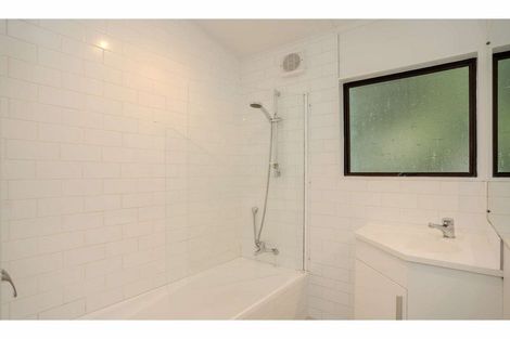 Photo of property in 6a Hawkings Crescent, Kerikeri, 0230