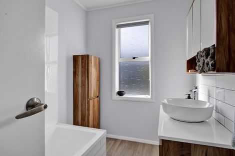 Photo of property in 6 Argyle Street, Hawera, 4610