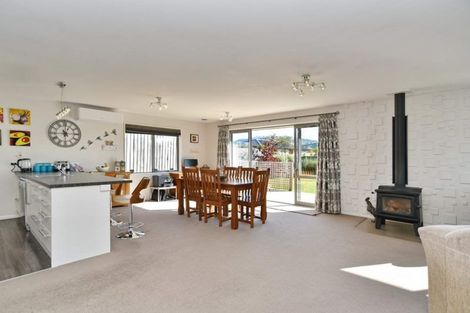 Photo of property in 12 Stonebridge Lane, Oxford, 7430