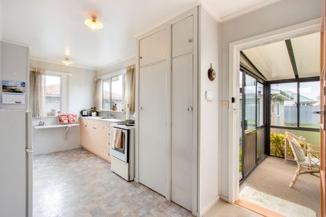 Photo of property in 18 Barnard Avenue, Maraenui, Napier, 4110