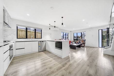 Photo of property in 14a Cairnsvale Rise, Manurewa, Auckland, 2105