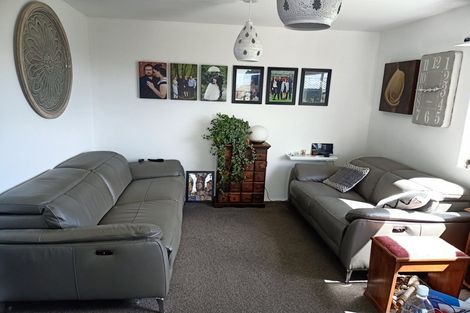 Photo of property in 50 Onslow Street, Bluff, 9814