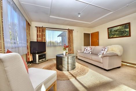 Photo of property in 22 Taylor Street, Carterton, 5713