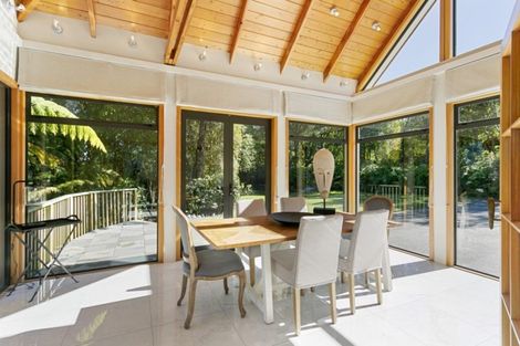 Photo of property in 3 Whakamoenga Point, Acacia Bay, Taupo, 3385